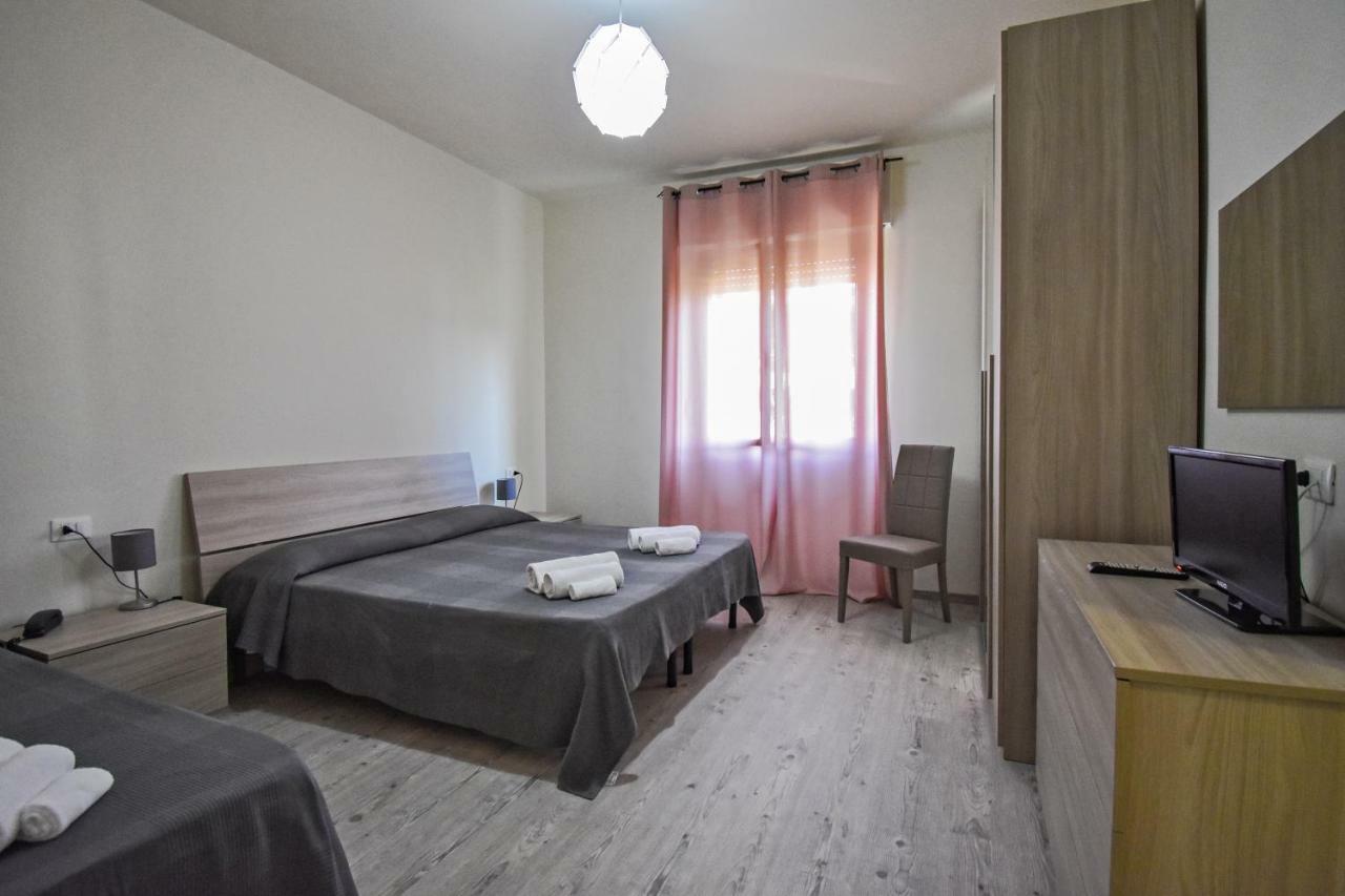 Hotel La Pineta Carrara Exterior photo